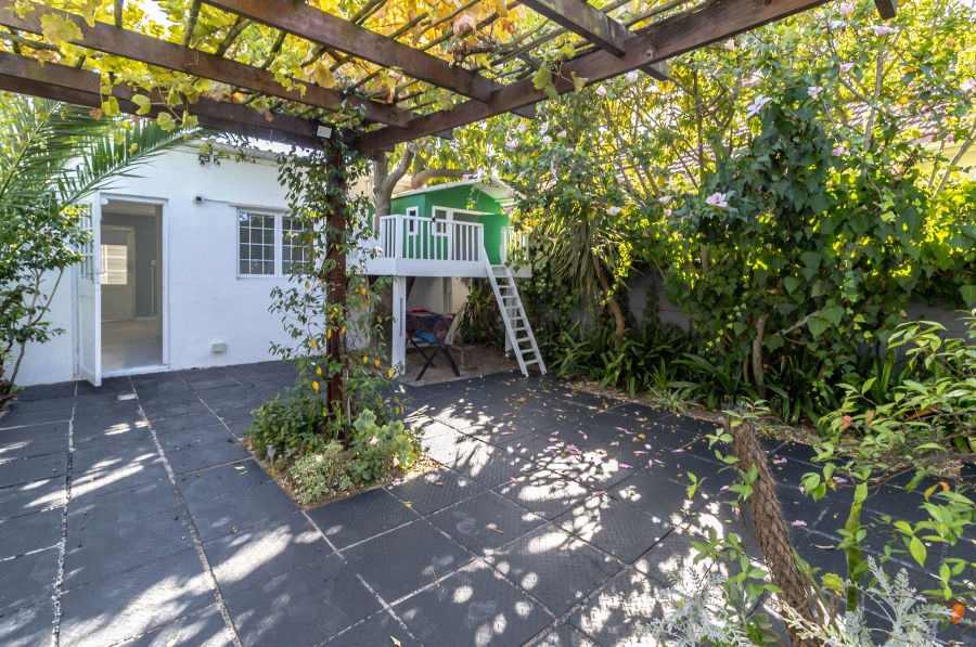 To Let 2 Bedroom Property for Rent in Claremont Western Cape